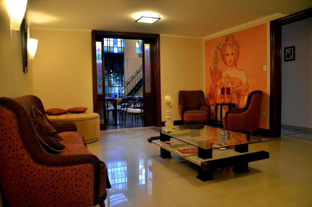 Boutique Hostal *